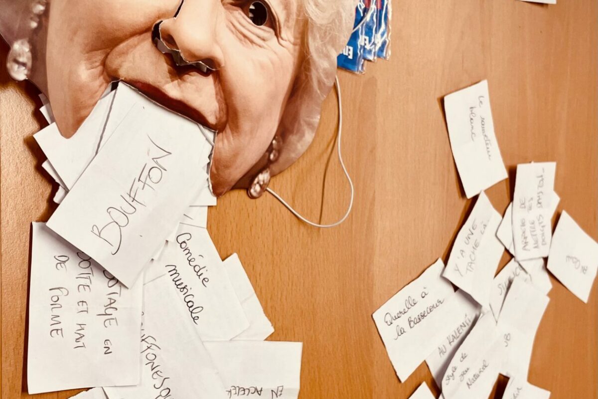 image : People have the Power • cie Quand les moules auront des dents