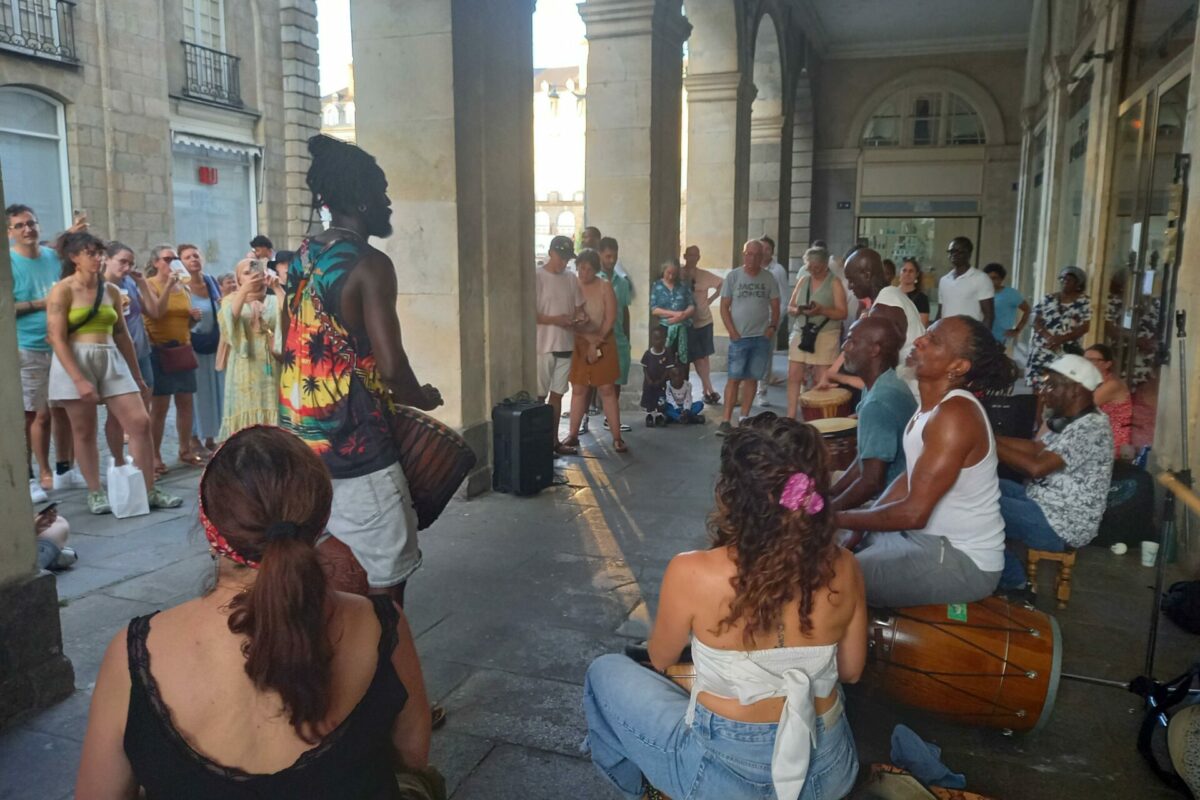 image : Kout-tanbou (léwoz) – Association Kréyon’